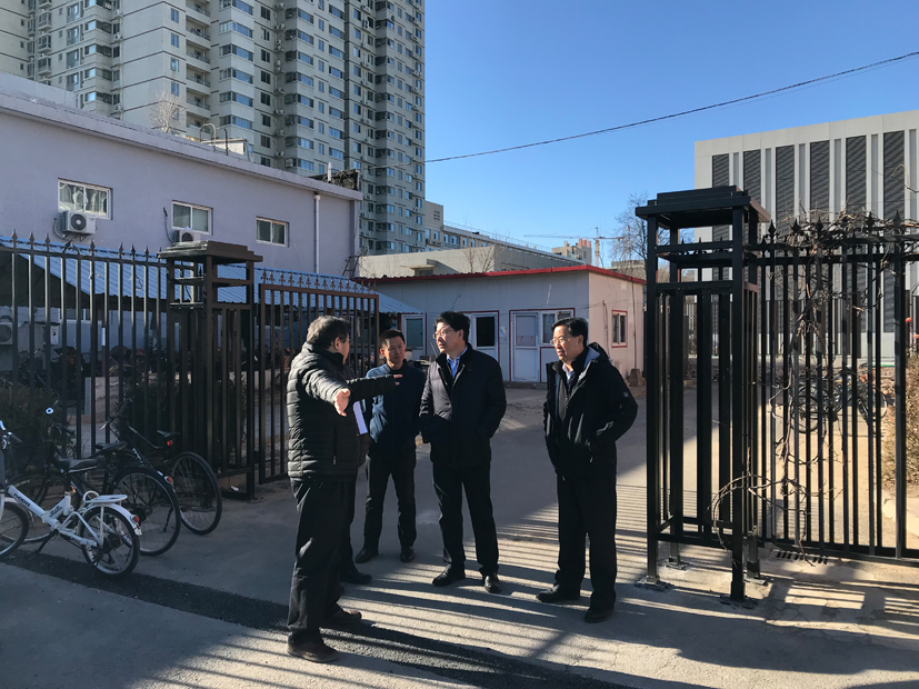 4院领导考察绿帽社
南区基地.jpg